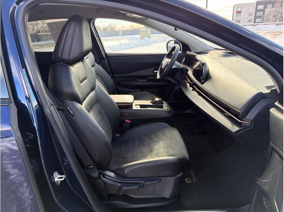 Used 2024 Nissan Ariya AWD image 14