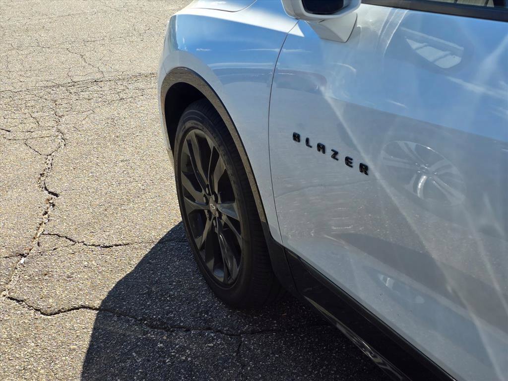 Used 2019 Chevrolet Blazer RS FWD image 19