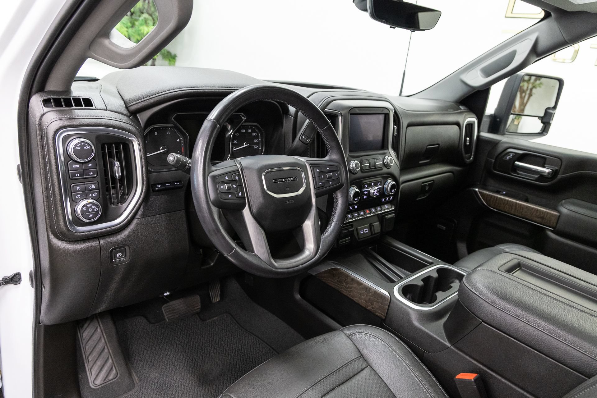 Used 2021 GMC Sierra 2500 Denali w/ Denali Ultimate Package AWD/4WD image 6