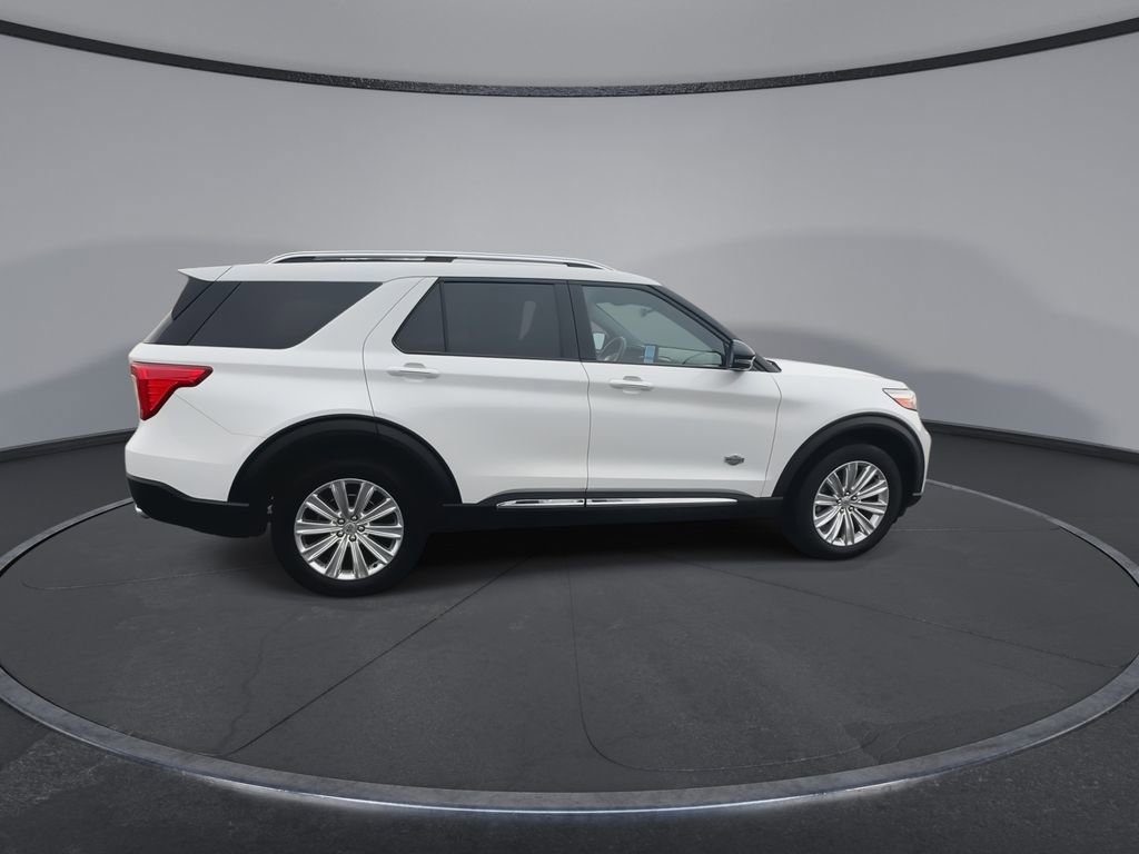 Used 2023 Ford Explorer King Ranch w/ Technology Package image 9