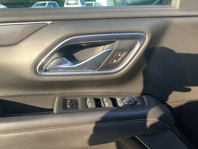 Used 2021 GMC Yukon XL AT4 w/ AT4 Premium Plus Package AWD/4WD image 22