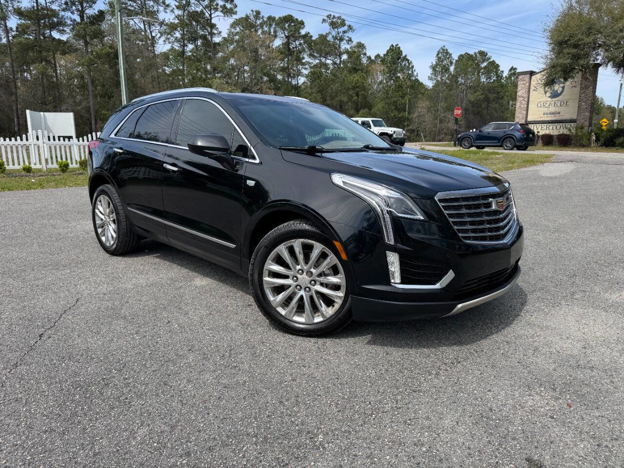 Used 2017 Cadillac XT5 Platinum image 8