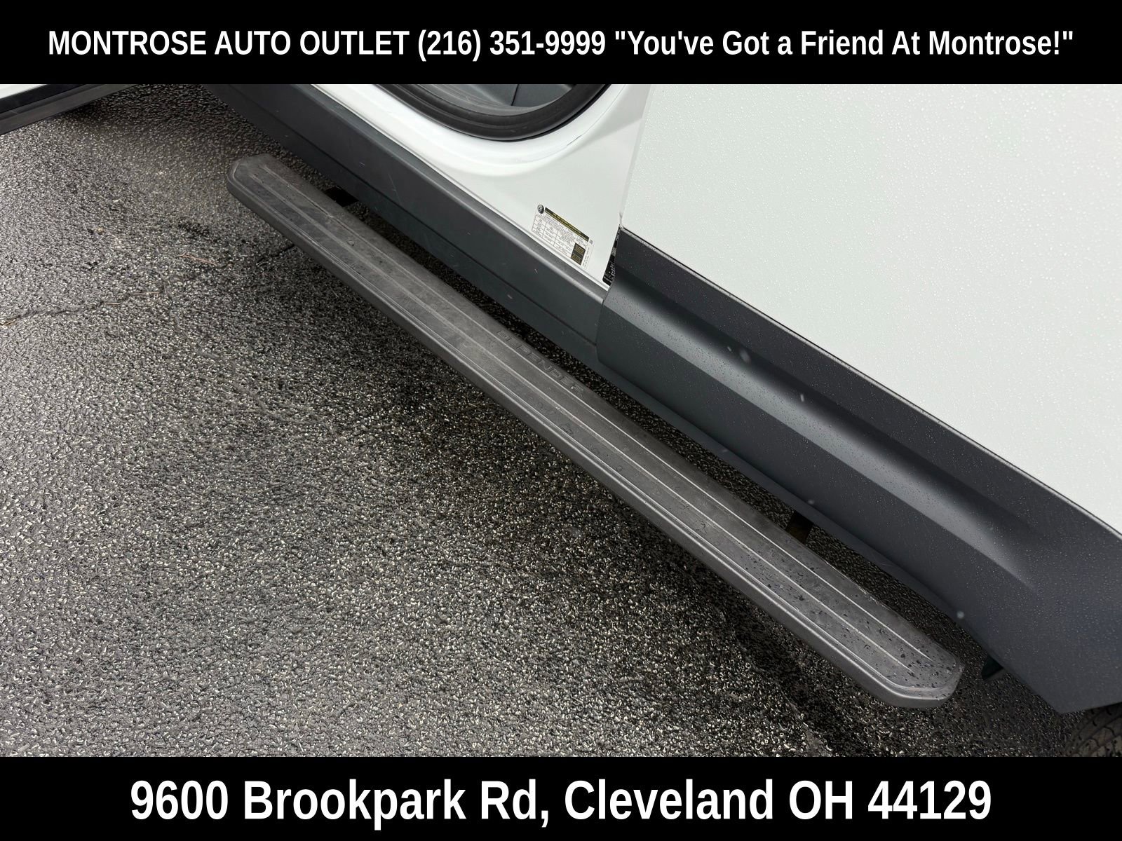 Used 2024 Land Rover Defender 130 S image 43