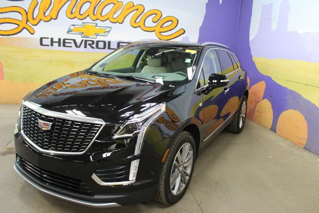 Used 2025 Cadillac XT5 Premium Luxury w/ Technology Package AWD/4WD image 4