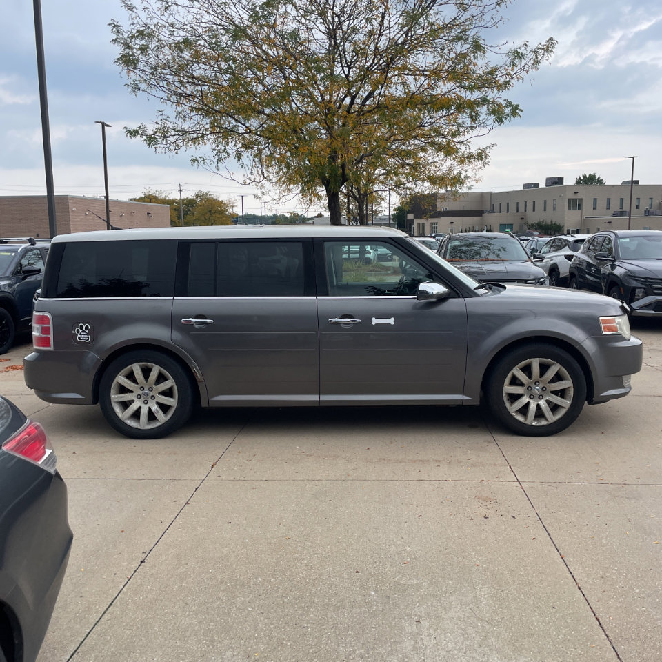 Used 2009 Ford Flex Limited image 5