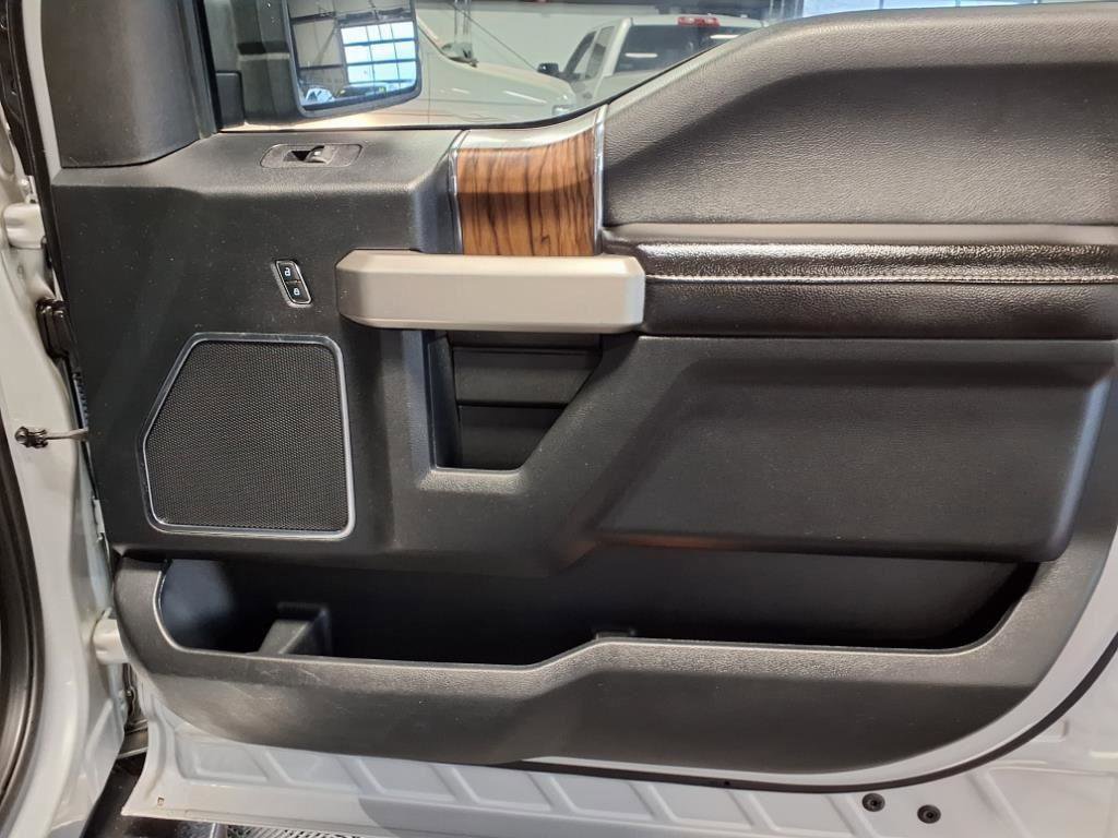 Used 2019 Ford F150 Lariat image 12