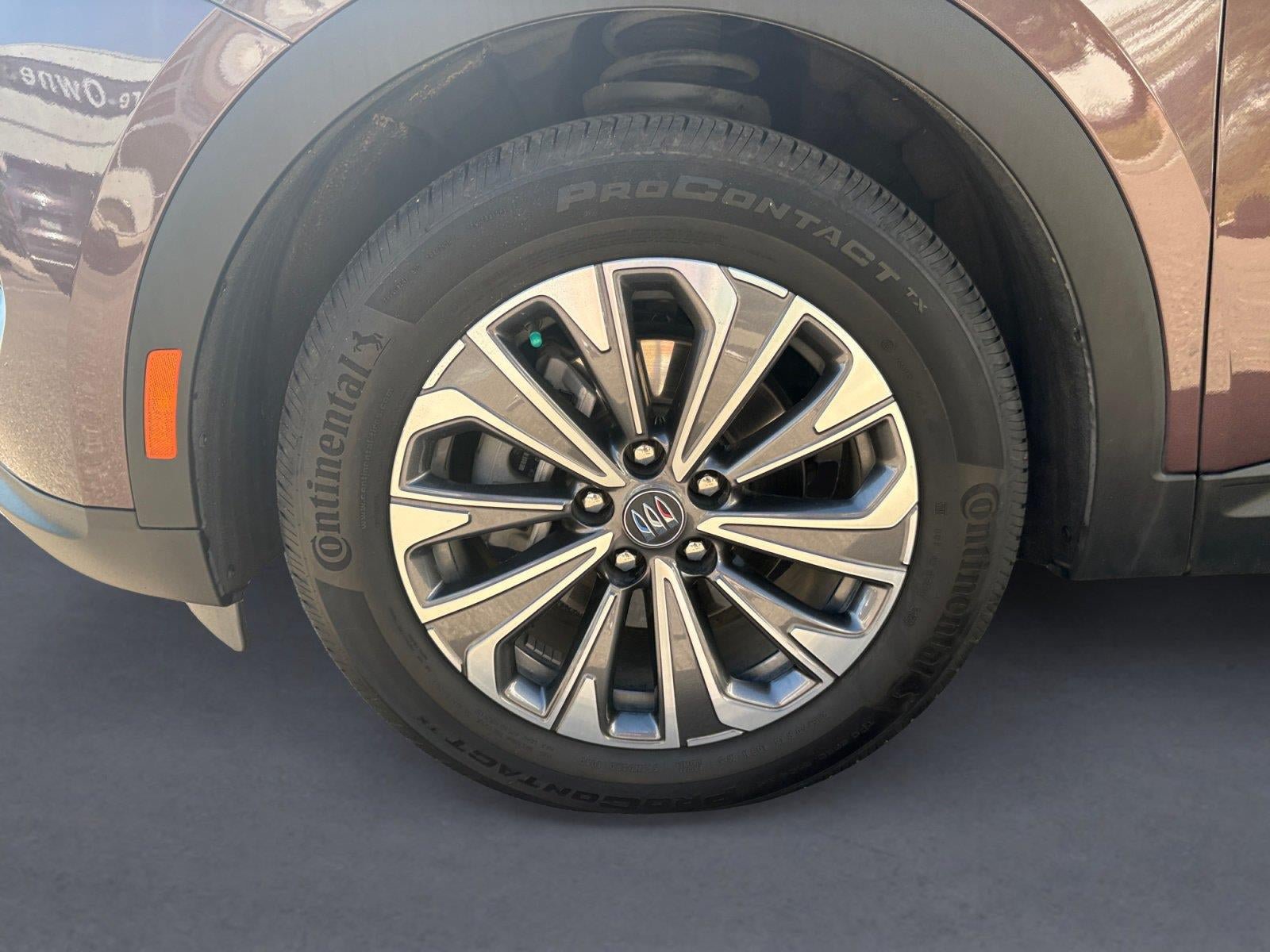 Certified 2025 Buick Envision Preferred AWD/4WD image 14