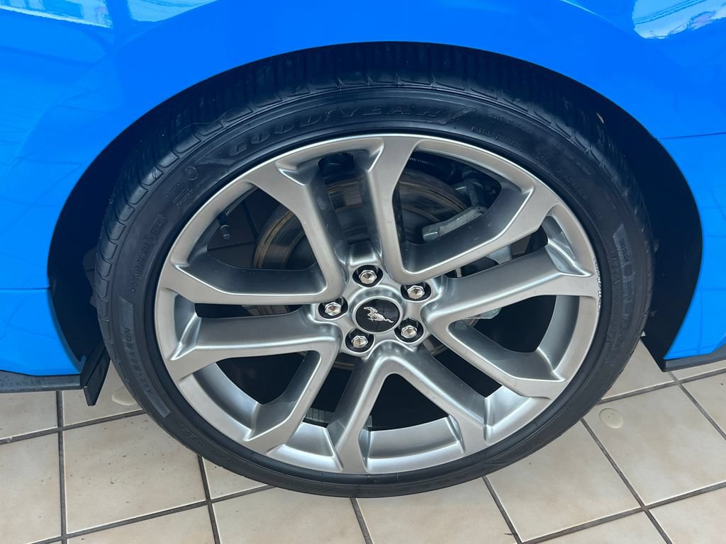 Used 2022 Ford Mustang GT Premium RWD image 14