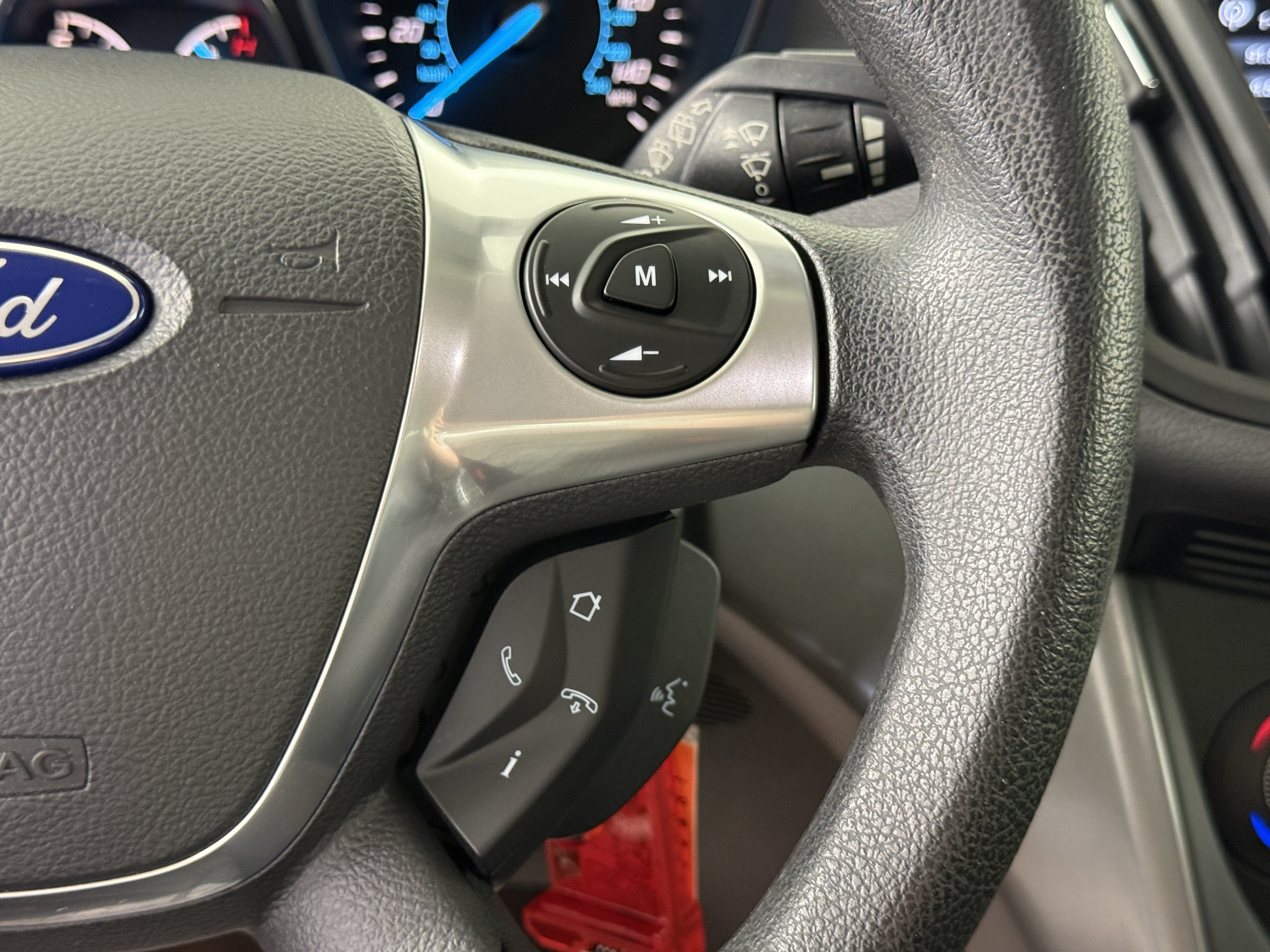 Used 2014 Ford Escape SE w/ SE Chrome Package FWD image 23