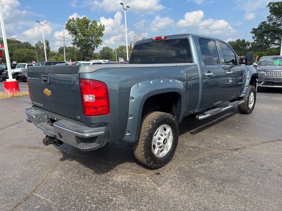 Used 2014 Chevrolet Silverado 2500 W/T AWD/4WD image 5