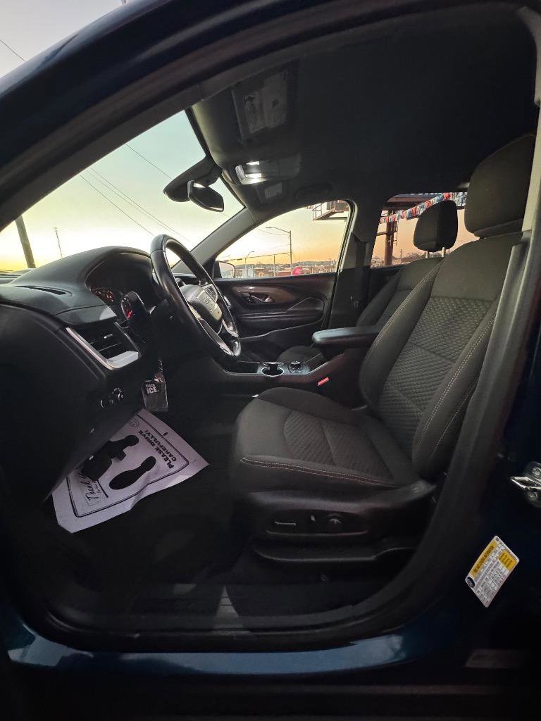 Used 2021 GMC Terrain SLE w/ Driver Convenience Package image 9