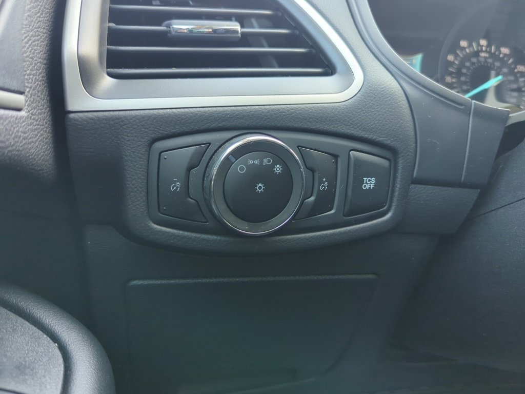 Certified 2024 Ford Edge SEL image 28