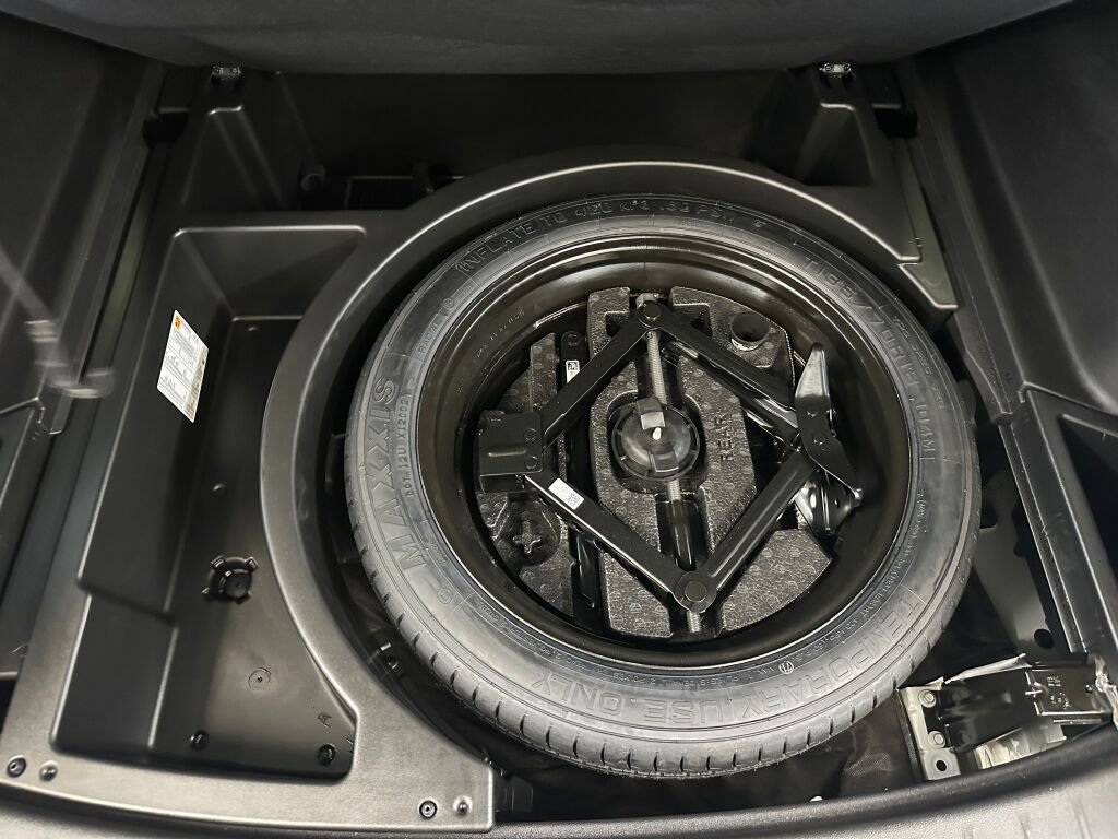 Used 2023 Chevrolet Blazer LT w/ Driver Confidence Package image 24