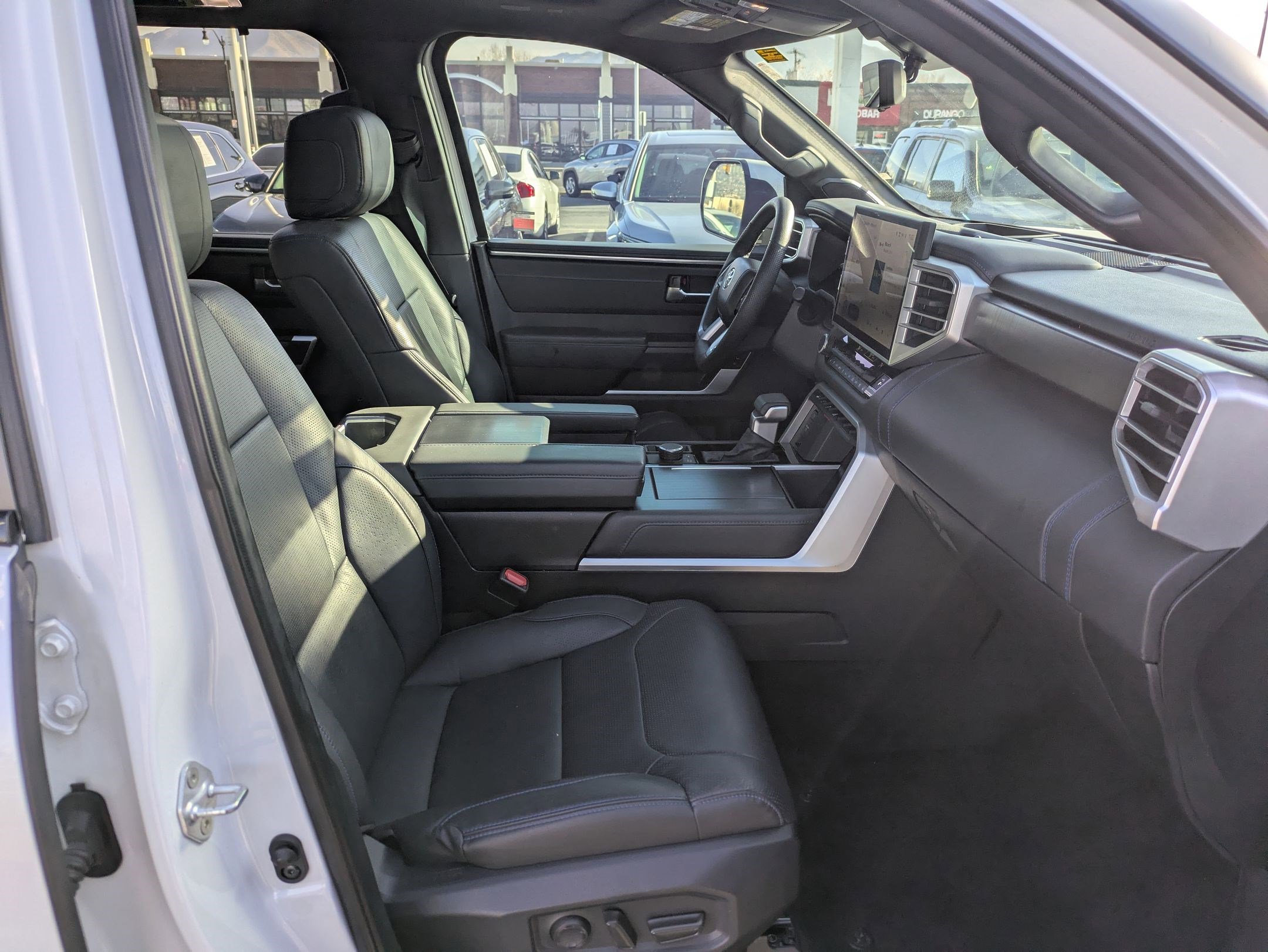 Used 2024 Toyota Sequoia Platinum image 36