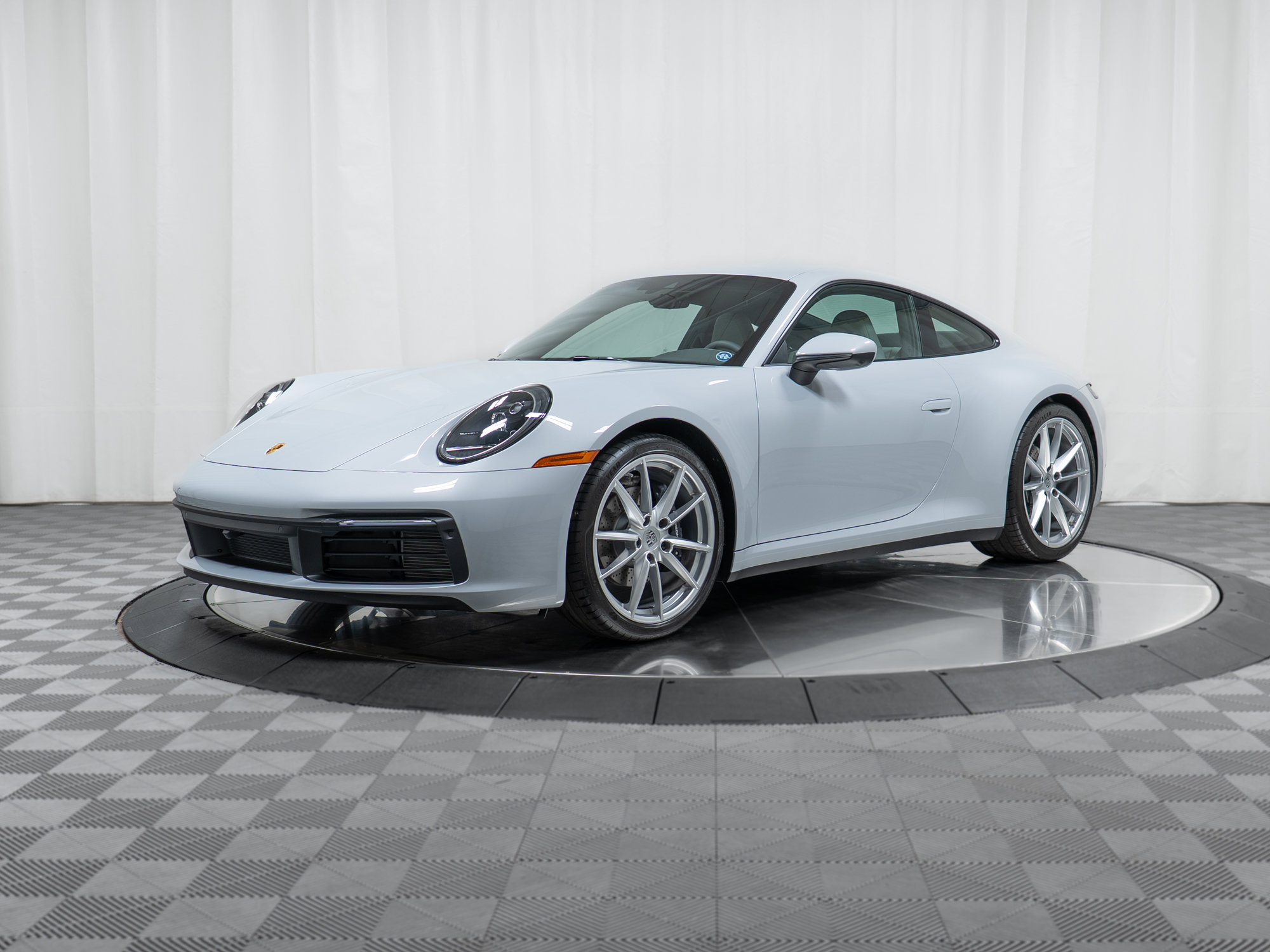 Certified 2024 Porsche 911 Carrera RWD image 1