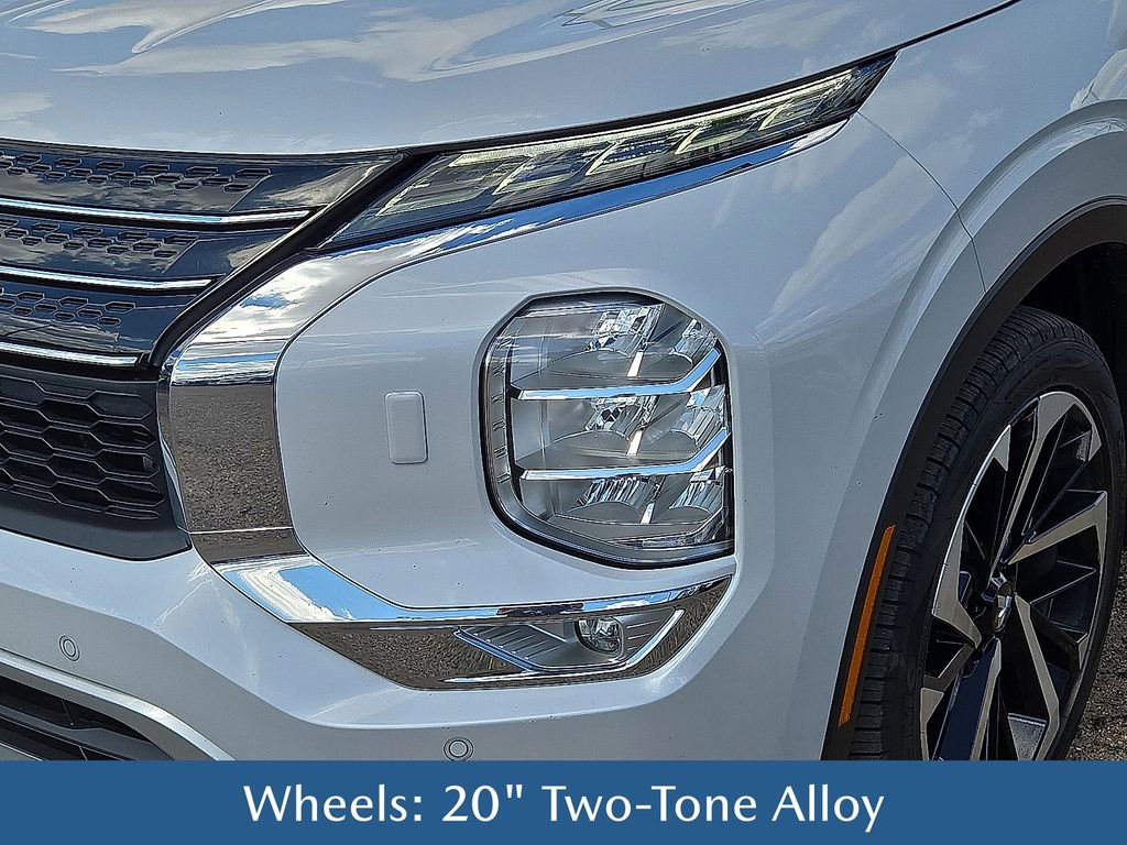 Used 2023 Mitsubishi Outlander SE image 10