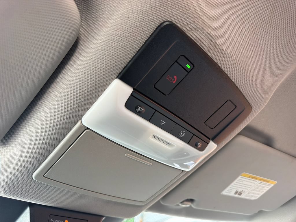 Used 2023 Nissan Rogue SV FWD image 27