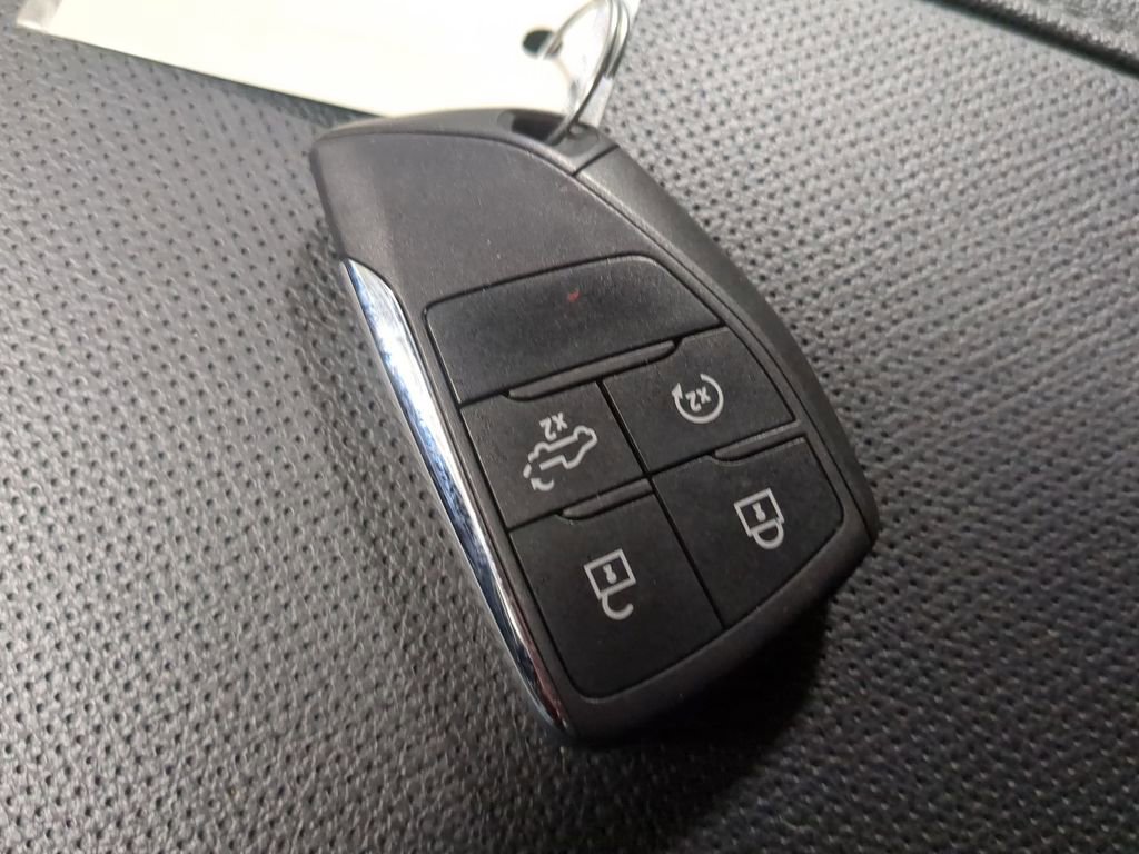 Used 2023 Chevrolet Silverado 1500 LTZ image 47