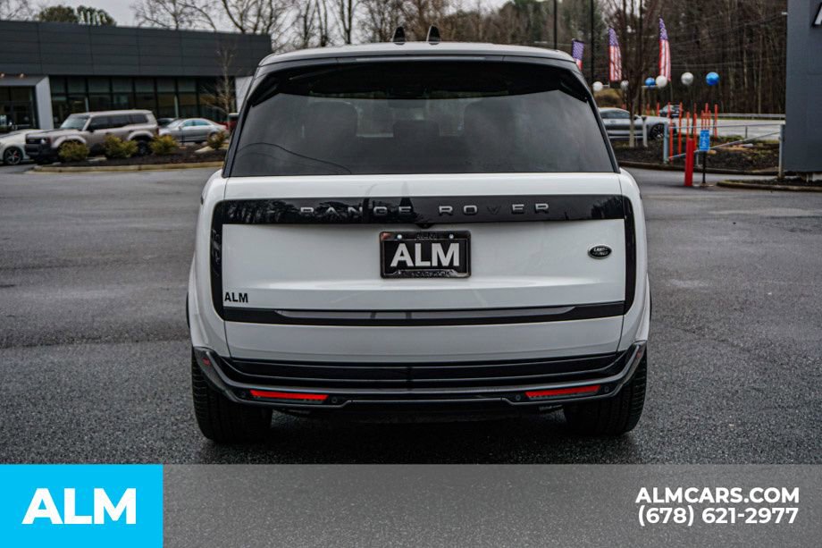 Used 2023 Land Rover Range Rover SE image 10