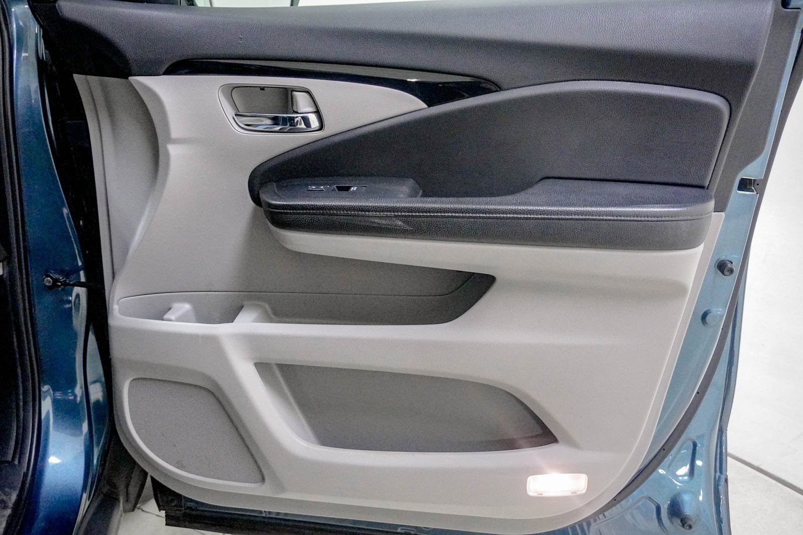 Used 2020 Honda Pilot Touring image 34