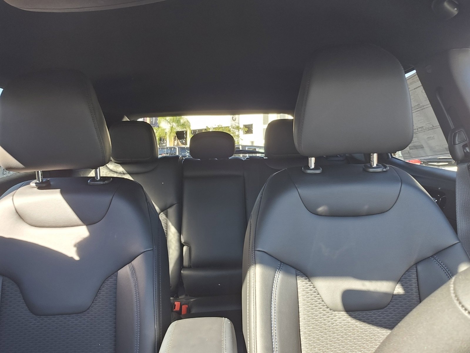 New 2026 Jeep Compass Latitude image 28