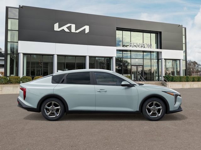 New 2026 Kia K4 FWD image 8