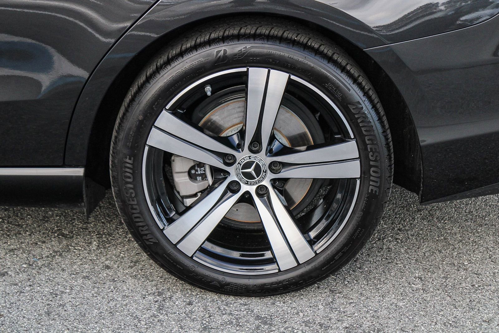 Certified 2025 Mercedes-Benz C 300 4MATIC Sedan image 10