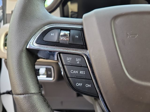 Certified 2022 Lincoln Nautilus FWD w/ Premium Package image 22