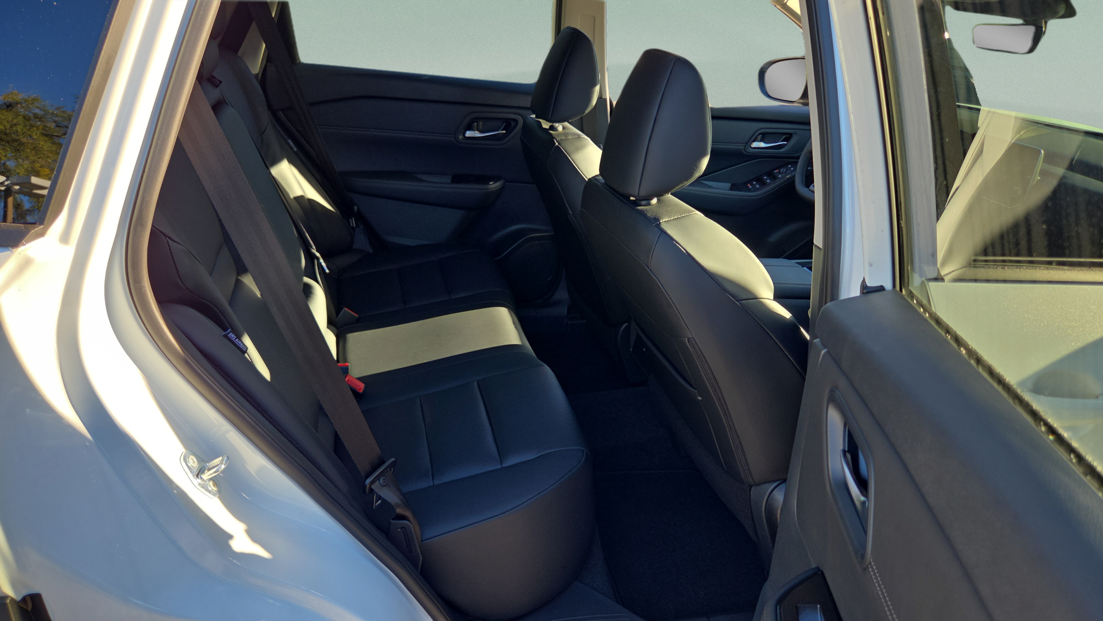 New 2026 Nissan Rogue Dark Armor FWD image 16