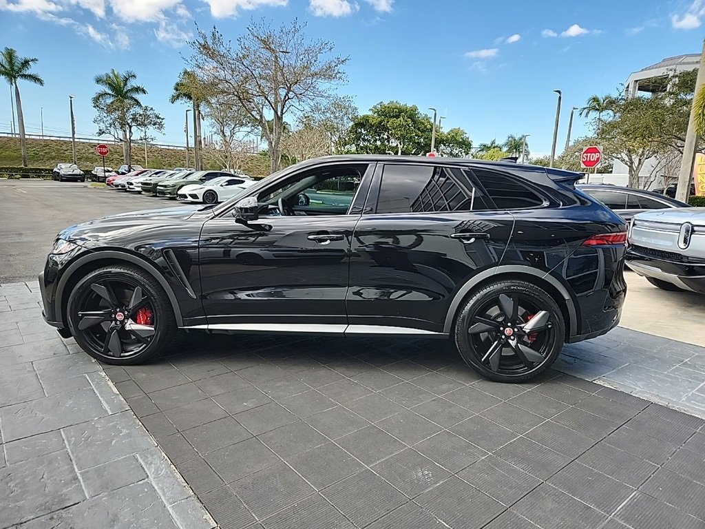Used 2021 Jaguar F-PACE SVR image 14