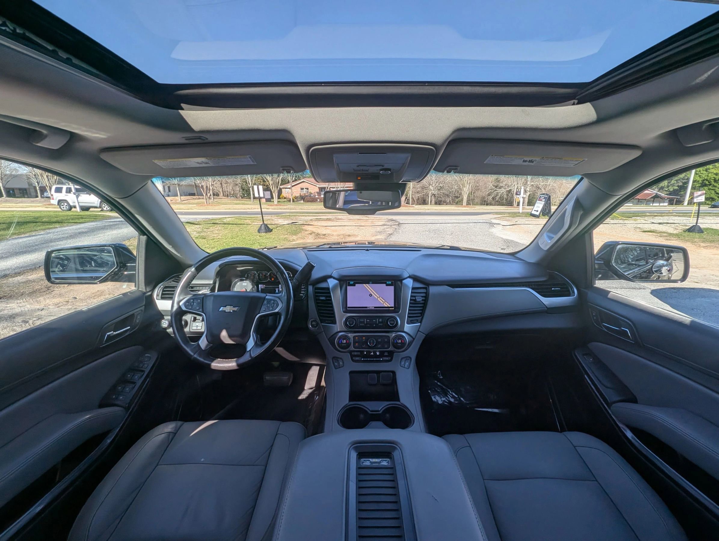 Used 2016 Chevrolet Suburban LT w/ Luxury Package AWD/4WD image 15