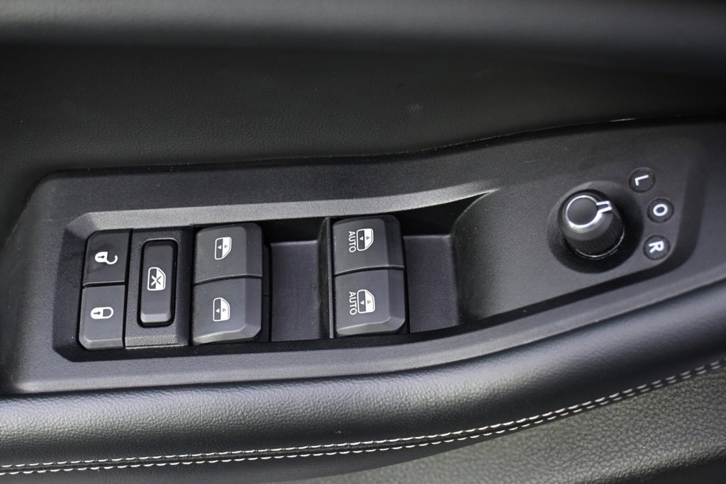 Used 2024 Jeep Grand Cherokee L Limited image 24