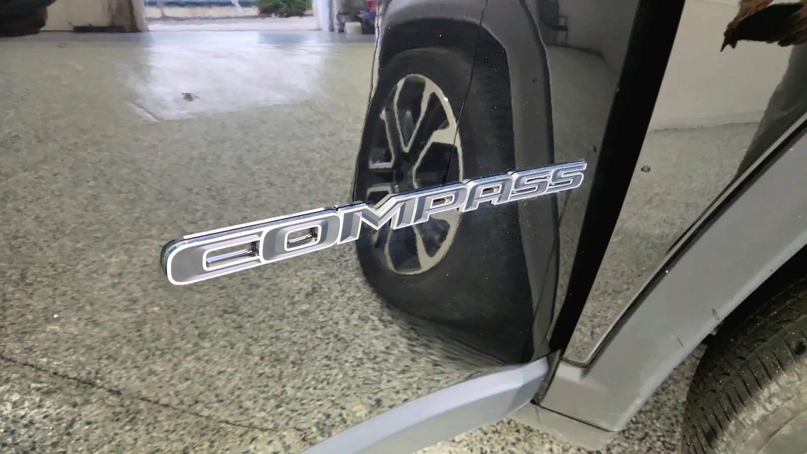 Used 2022 Jeep Compass Limited image 17