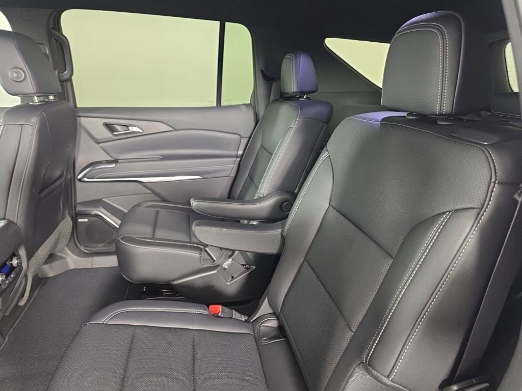 New 2025 Chevrolet Traverse LT w/ Enhanced Driving Package image 29