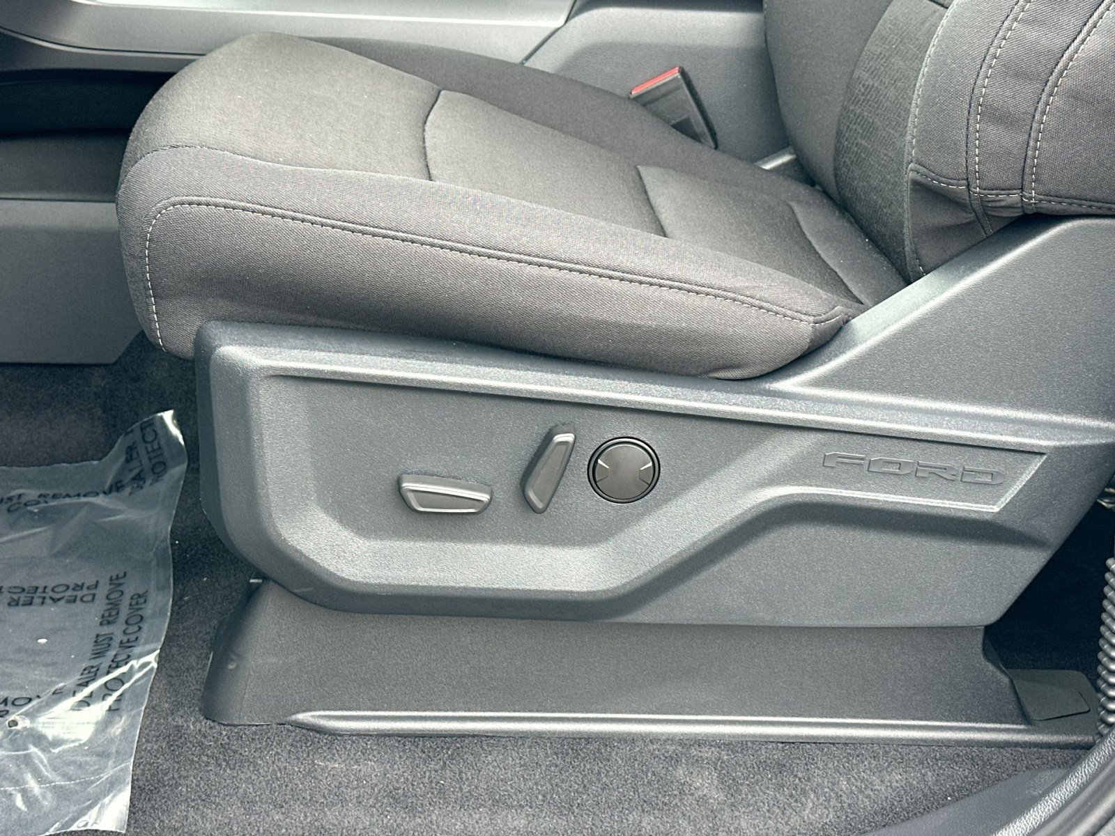 New 2026 Ford F150 XLT w/ Equipment Group 302A MID image 14