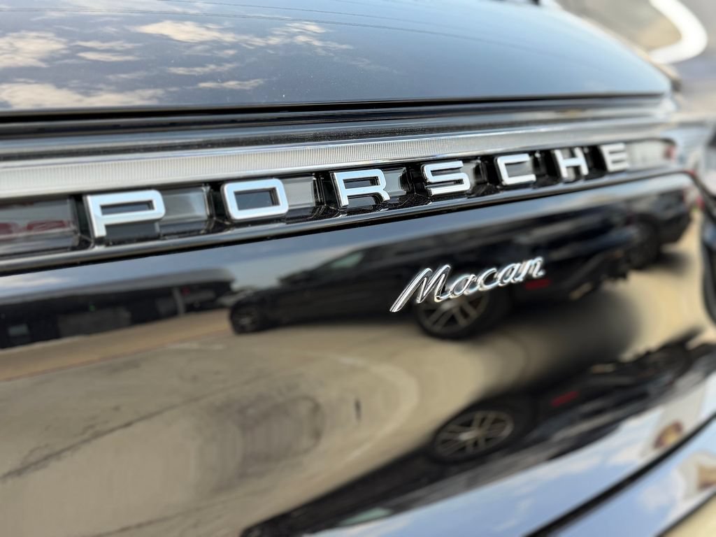New 2026 Porsche Macan AWD/4WD image 10