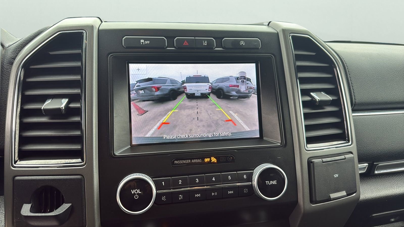 Certified 2021 Ford Expedition XLT RWD image 17