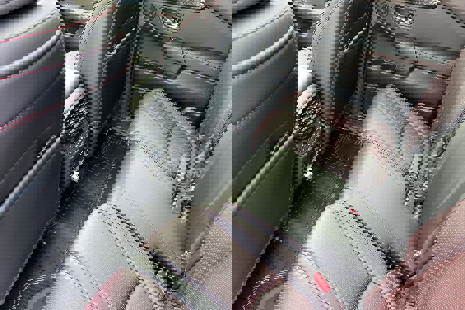 New 2025 Honda Pilot Black Edition image 4