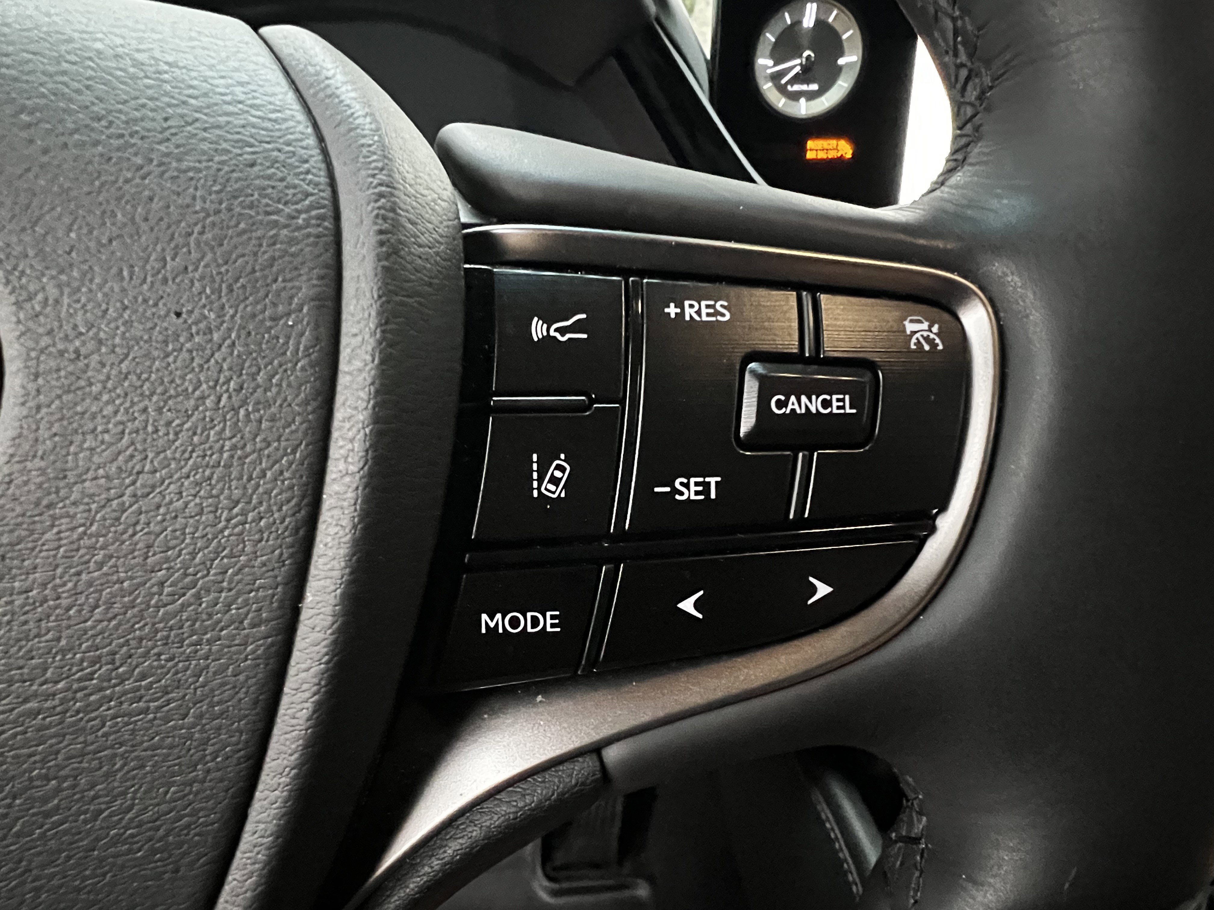 Used 2024 Lexus ES 300h Ultra Luxury image 20