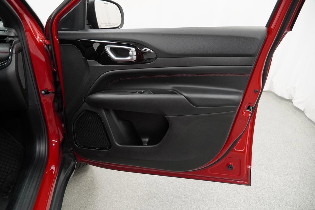 Certified 2024 Jeep Compass Trailhawk image 48