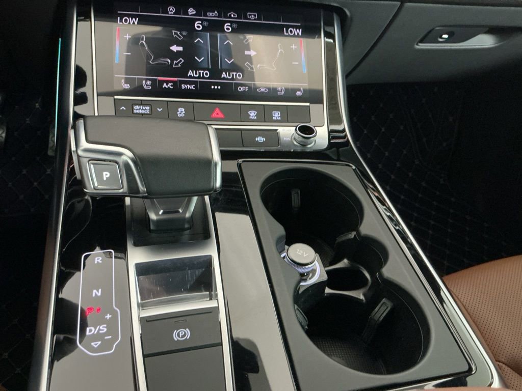 Used 2020 Audi Q8 Premium Plus w/ Premium Plus Package image 12