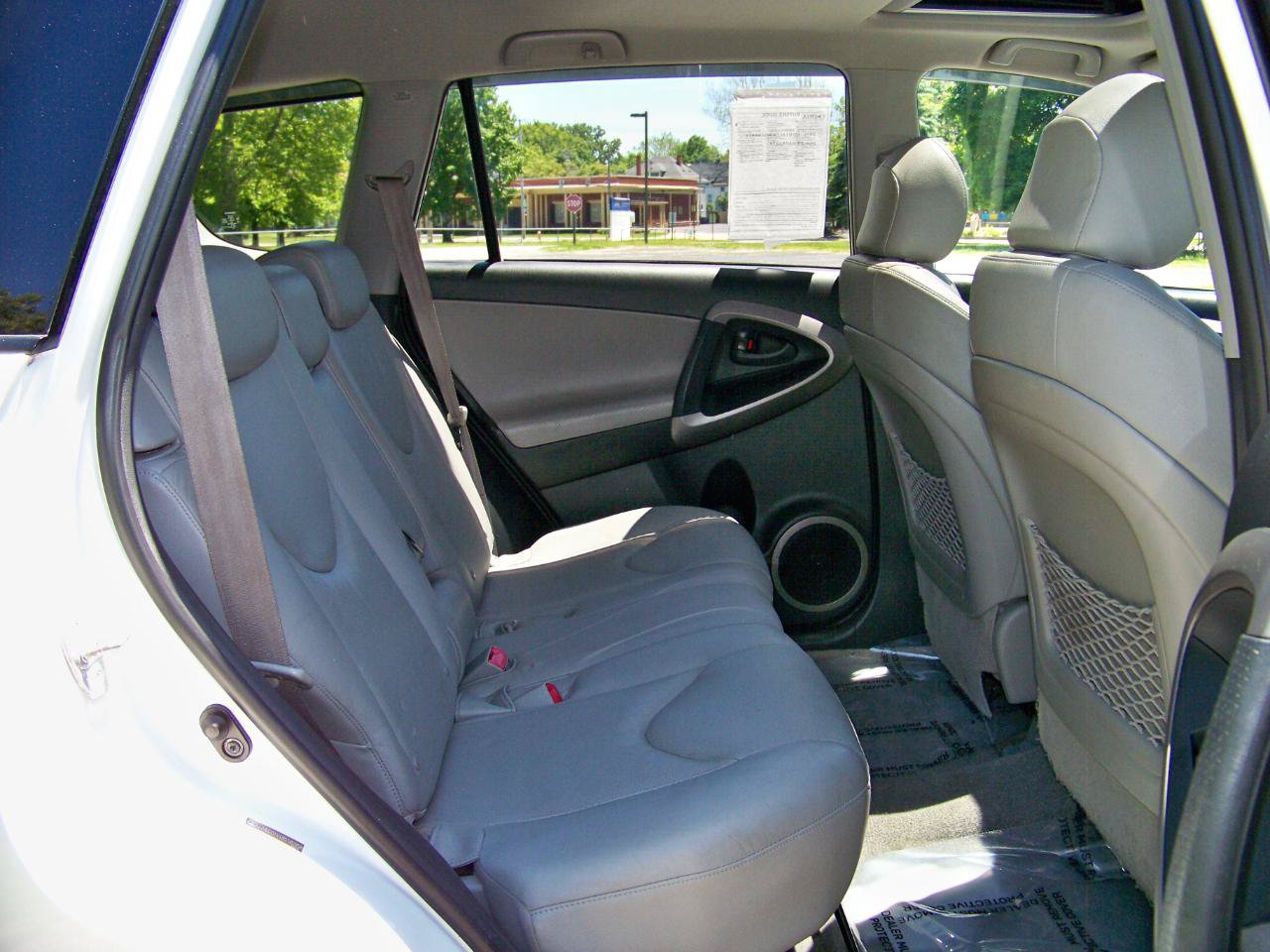 Used 2008 Toyota RAV4 Limited AWD/4WD image 37