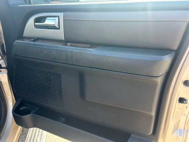 Used 2017 Ford Expedition EL King Ranch image 19