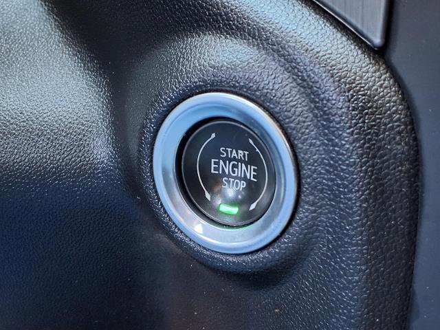 Used 2022 GMC Sierra 3500 Denali w/ Denali Ultimate Package image 10