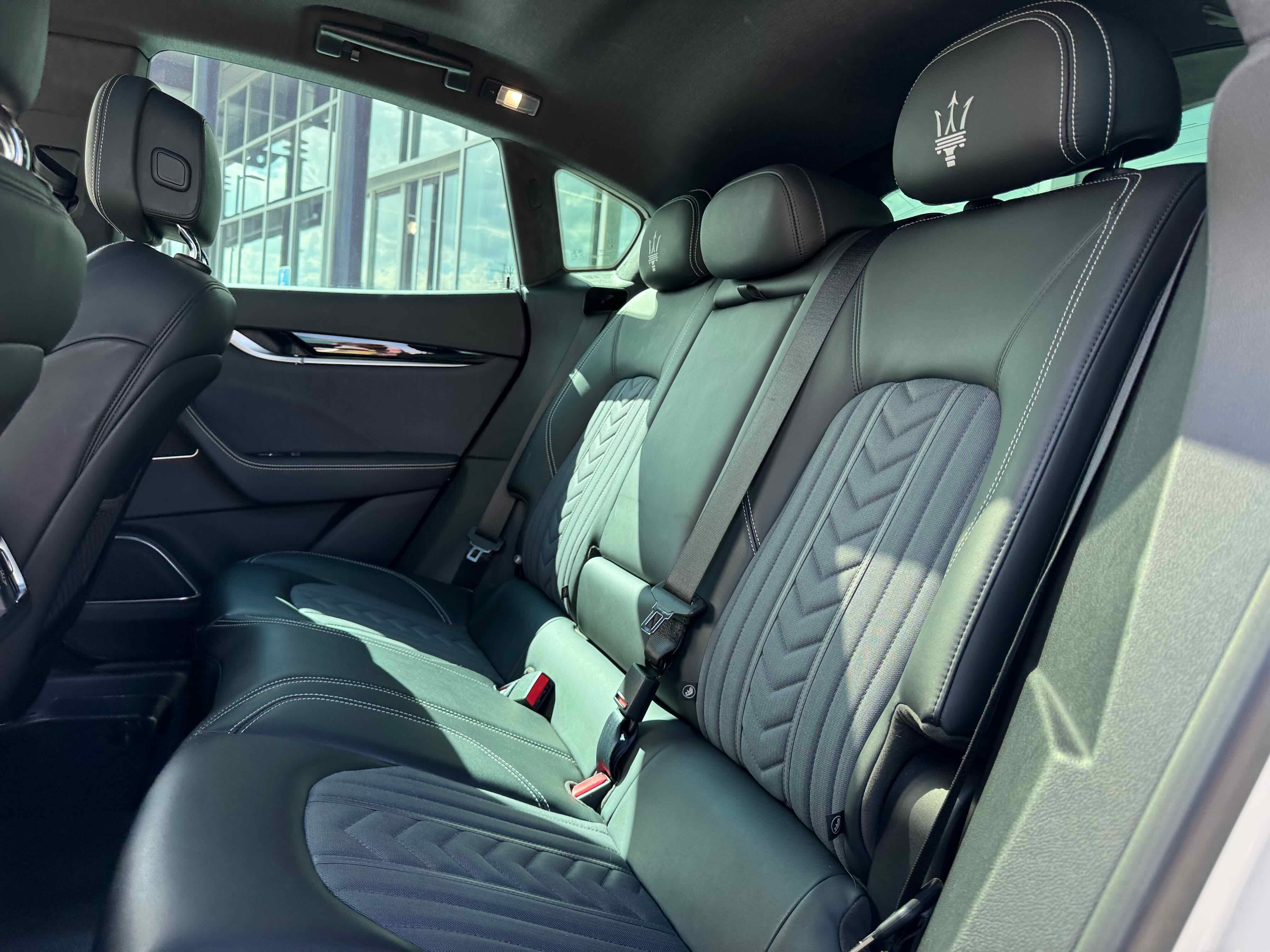 Used 2018 Maserati Levante GranLusso image 28
