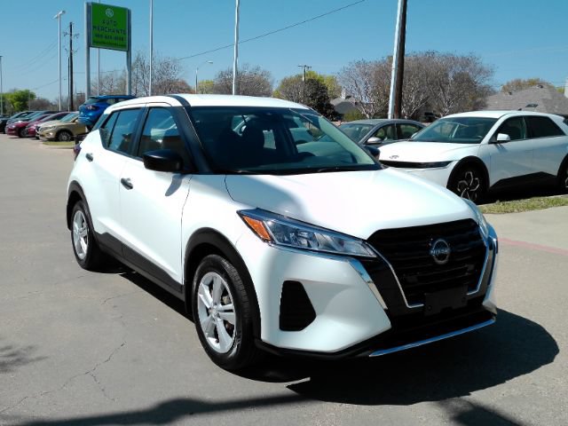Used 2024 Nissan Kicks S FWD image 4