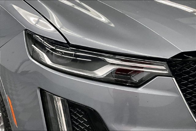 Used 2021 Cadillac XT6 Sport AWD/4WD image 35