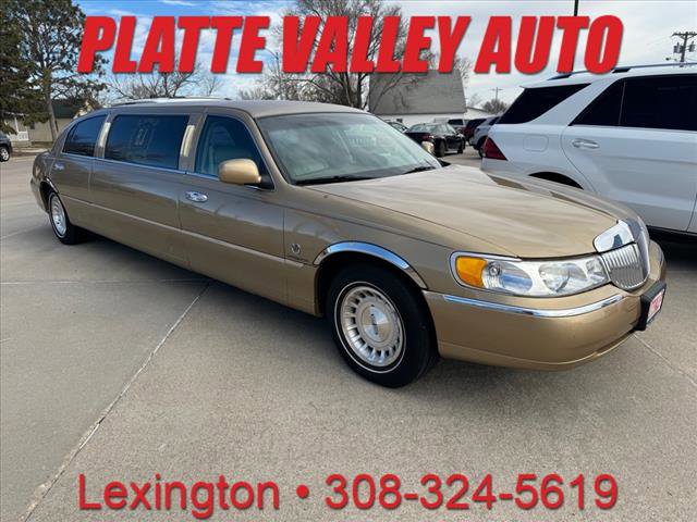 Used 1999 Lincoln Town Car Executive