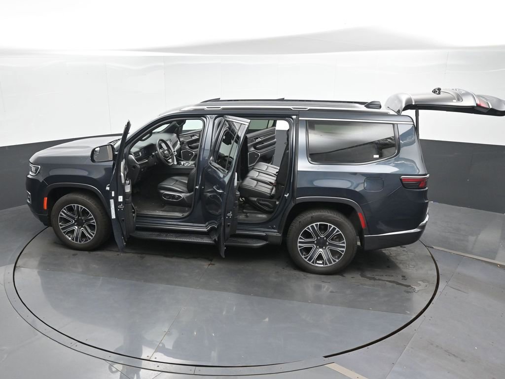 Used 2022 Jeep Wagoneer Series III image 58