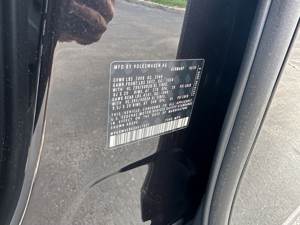 New 2025 Volkswagen ID. Buzz Pro S image 19